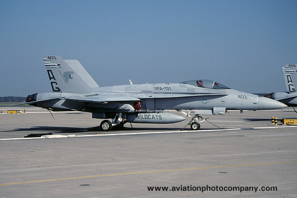 US Navy VFA-131 McDonnell Douglas F/A-18C Hornet 164222/AG-403 (2000)