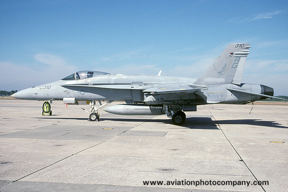 US Navy VFA-136 McDonnell Douglas F/A-18C Hornet 164214/AG-310 (2000)