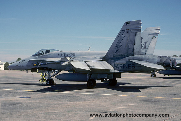 US Marines VMFA-251 McDonnell Douglas F/A-18C Hornet 164946/BM-202 (2000)