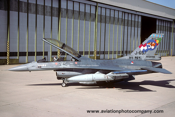 Dutch Air Force 313 Squadron GD F-16BM Fighting Falcon J-657 (2002)
