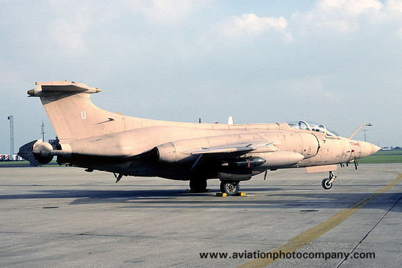 RAF Blackburn Buccaneer S.2 XV352/U in Gulf War scheme (1991)