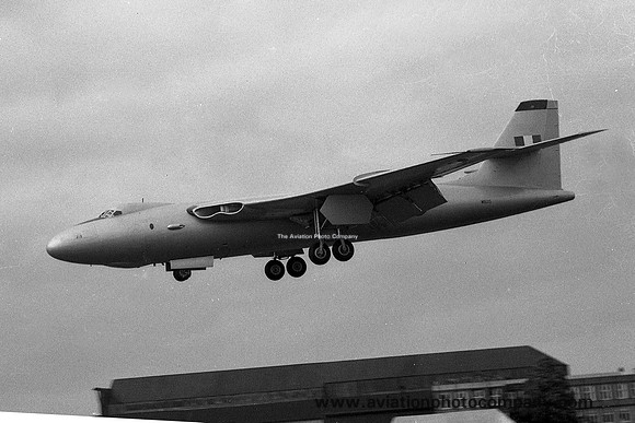RAF Vickers Valiant B.1 WB215