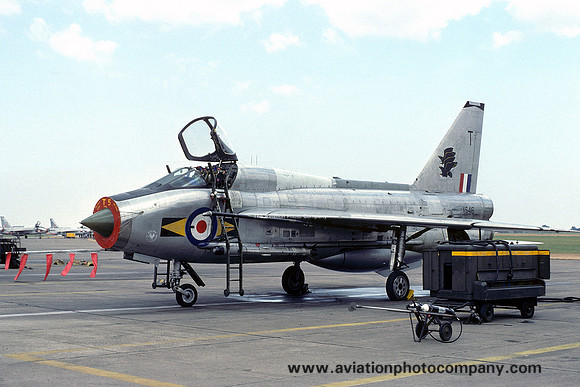 RAF 11 Squadron English Electric Lightning T.5 XS416/T (1976)