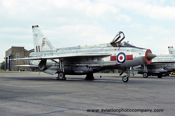 RAF 5 Squadron English Electric Lightning F.6 XR752/H (1976)