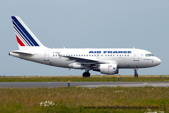 Air France Airbus A318-111 F-GUGJ (2007)
