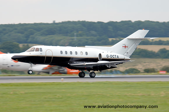 Direct Air Executive Kidlington BAe 125-800B G-DCTA at Luton (2007)