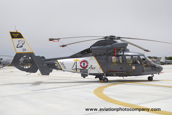 French Navy 31F Aerospatiale SA.365SP Dauphin II 91 at Hyeres (2019)