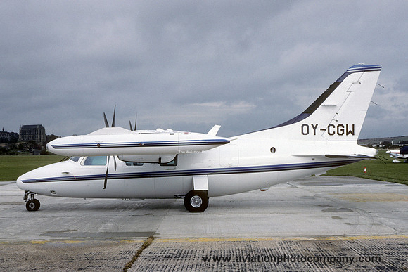 Mitsubishi MU-2B-40 Solitaire OY-CGW at Shoreham (1987)