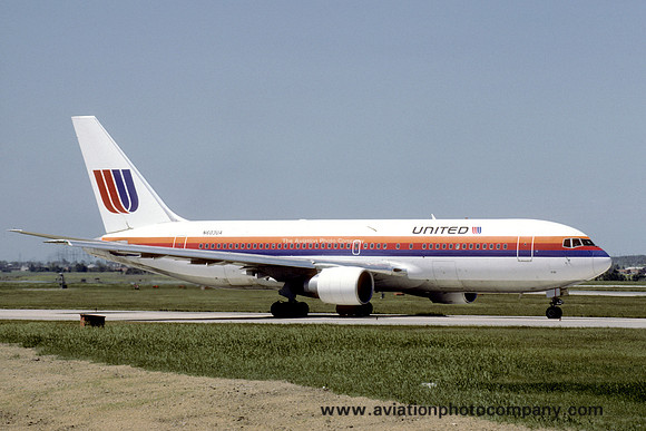 United Airlines Boeing 767-222 N603UA (1987)
