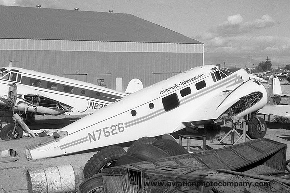Coronado Lakes Estates Beech D18S N7526 (1971)