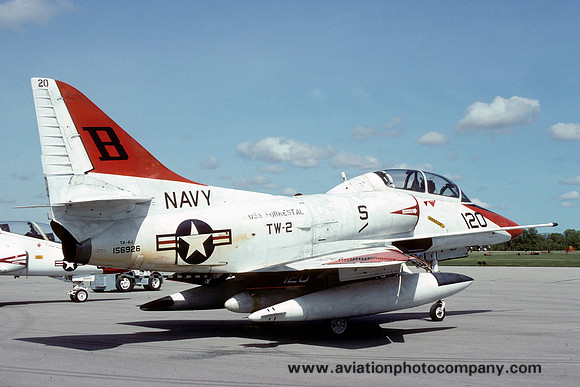 US Navy TW-2 Douglas TA-4J Skyhawk 156926/B-120 (1993)