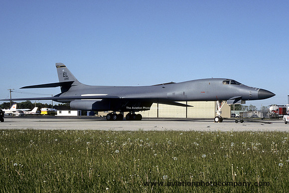 USAF 28 BW Rockwell B-1B Lancer 85-0090/EL (1993)