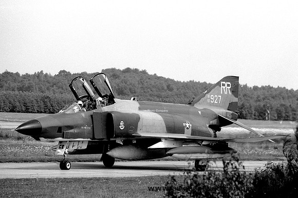 USAF 26 TRW 38 TRS McDonnell RF-4C Phantom 65-0927/RR (1975)
