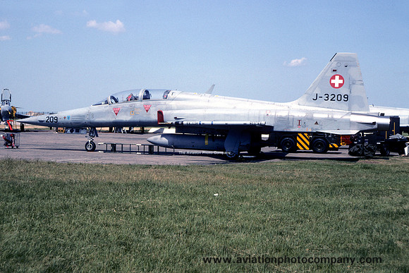 Swiss Air Force Northrop F-5F Tiger J-3209 at RAF Waddington (1995)