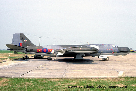 RAF 360 Squadron English Electric Canberra T.17 WH664/EH (1987)