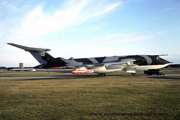 RAF 57 Squadron Handley Page Victor K.2 XH671 at RAF Lossiemouth (1976)