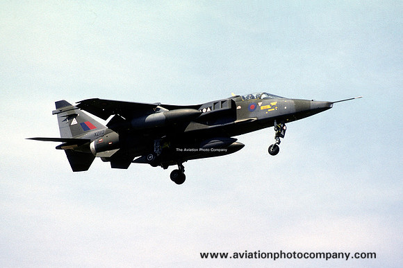 RAF 2 Squadron Sepecat Jaguar GR.1 XZ112/G (1976)