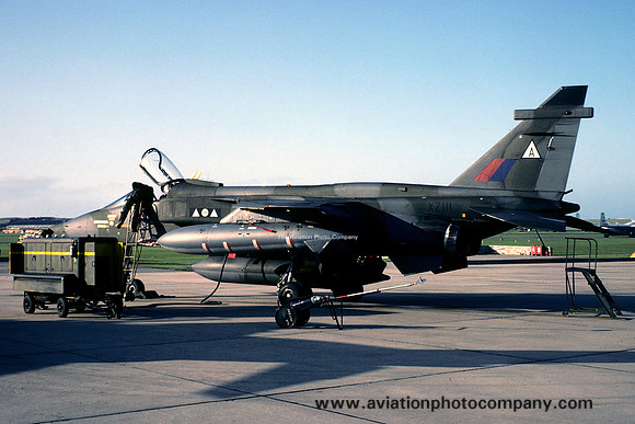RAF 2 Squadron Sepecat Jaguar GR.1 XZ111/A (1976)