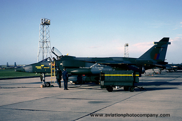 RAF Sepecat Jaguar GR.1 XZ120 (1976)