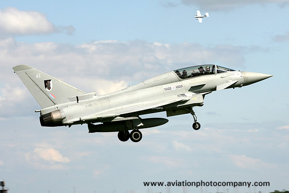 RAF 17 Squadron BAE Typhoon T.2 ZJ811/AZ (2007)