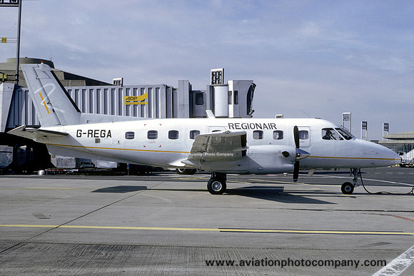 Regionair Embraer Bandeirante G-REGA (1988)