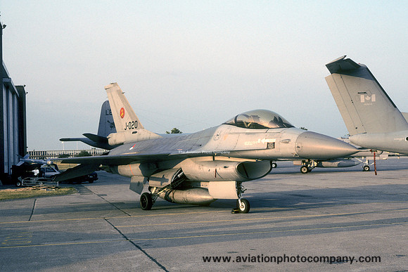 Dutch Air Force 314 Squadron GD F-16A Fighting Falcon J-020 (1995)