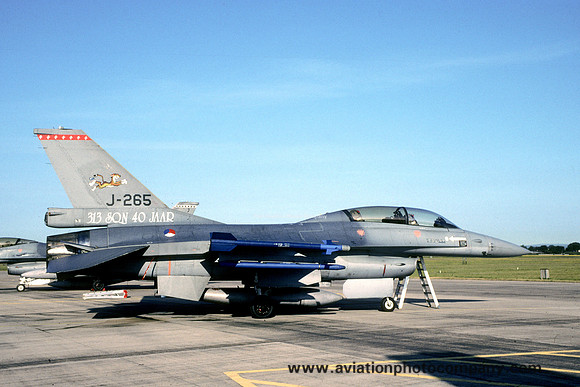 Dutch Air Force 313 Squadron GD F-16B Fighting Falcon J-265 (1995)