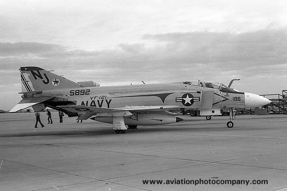 US Navy VF-121 McDonnell F-4J Phantom 155892/NJ-186 (1975)