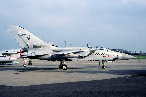 RAF 43 Squadron Panavia Tornado F.3 ZE258/GA (1991)