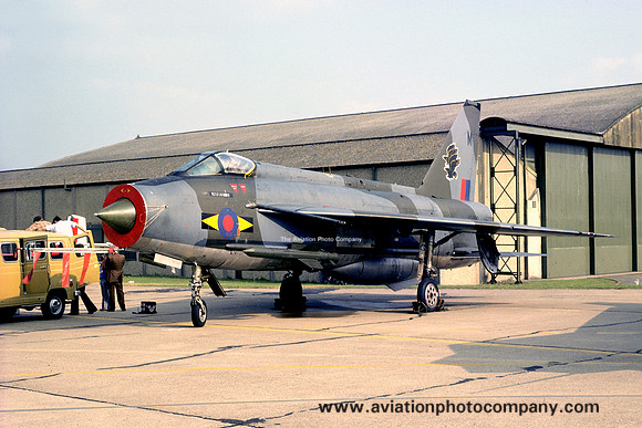 RAF 11 Squadron English Electric Lightning F.3 XR720/M (1977)