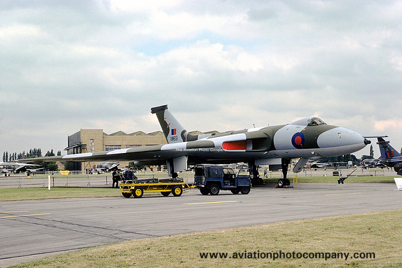 RAF 50 Squadron Avro Vulcan B.2 XM651 (1977)