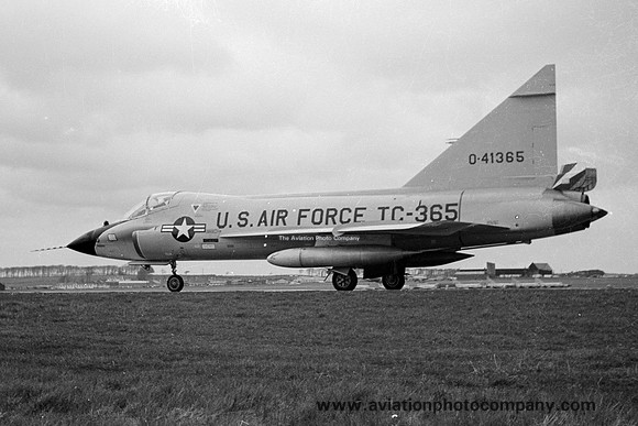 USAF Convair TF-102A Delta Dagger 54-1365