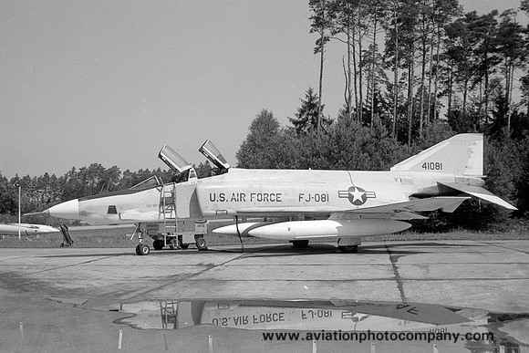 USAF 26 TRW 38 TRS McDonnell RF-4C Phantom 64-1081