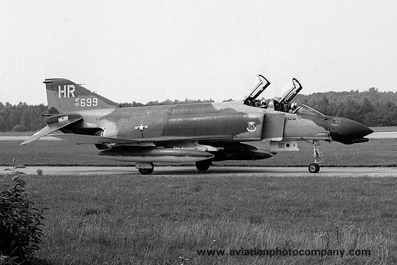 USAF 50 TFW 10 TFS McDonnell F-4D Phantom 65-0699/HR (1970)