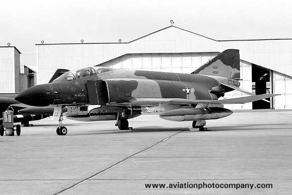USAF 50 TFW McDonnell F-4D Phantom 64-0913 (1968)