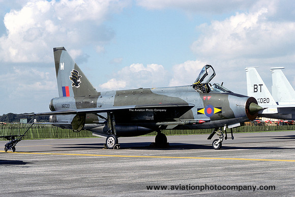 RAF 11 Squadron English Electric Lightning F.3 XR720/M (1977)