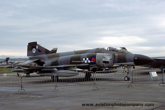 RAF 43 Squadron McDonnell F-4K Phantom FG.1 XV577/M (1977)