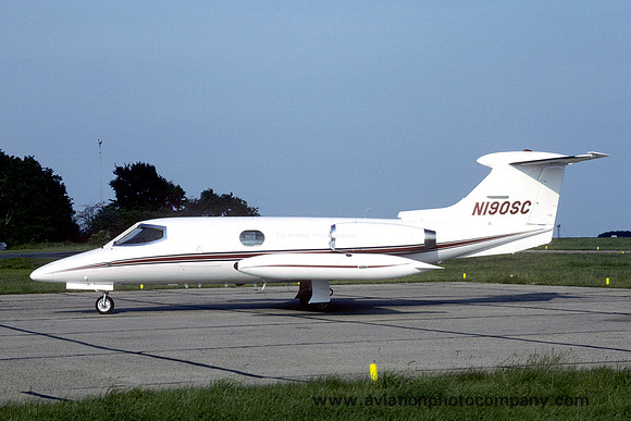 Learjet 24B N190SC (1988)