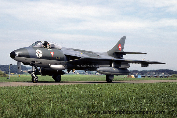 Swiss Air Force Patrouille Suisse Hawker Hunter F.58 J-4021 (1981)