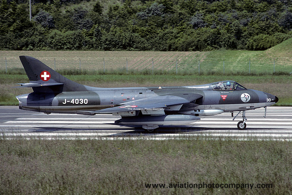 Swiss Air Force Patrouille Suisse Hawker Hunter F.58 J-4030 (1983)