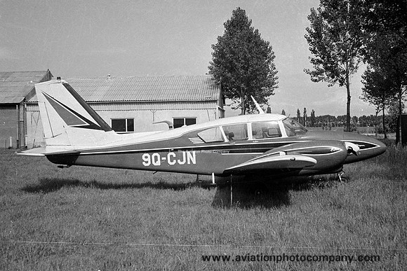 Piper PA-23-250 Aztec 9Q-CJN