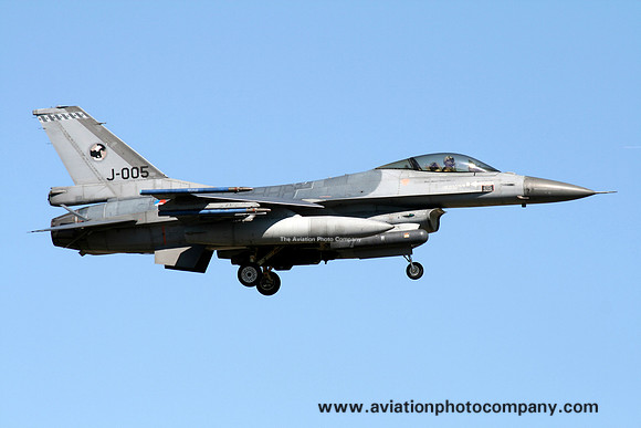 Dutch Air Force 311 Squadron General Dynamics F-16AM Fighting Falcon J-005 (2007)