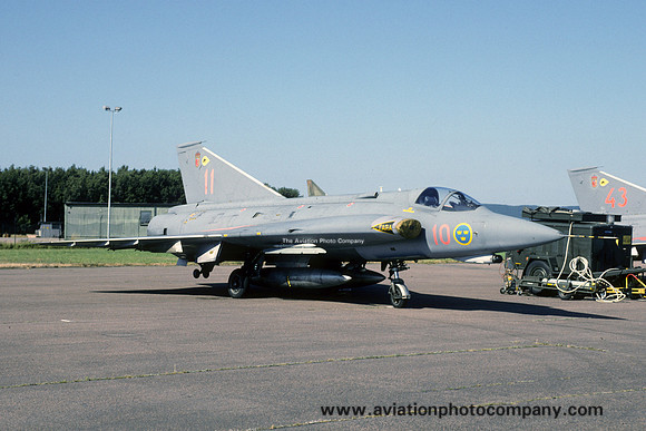 Swedish Air Force F10 SAAB Draken J-35J 35518/11 (1995)