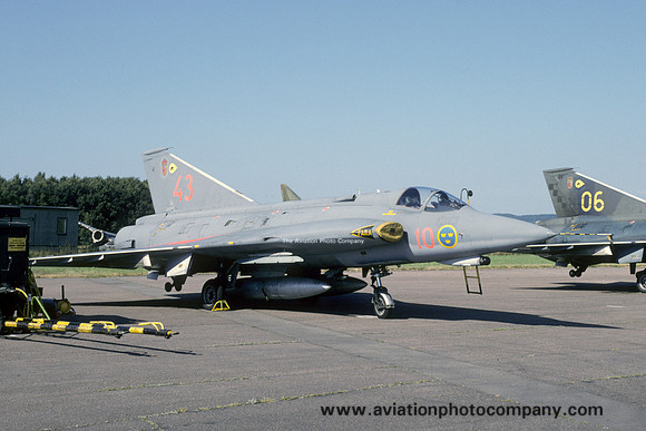 Swedish Air Force F10 SAAB Draken J-35J 35541/43 (1995)