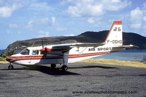 Air Sport Britten-Norman BN-2A-8 Islander F-OGHG (1979)