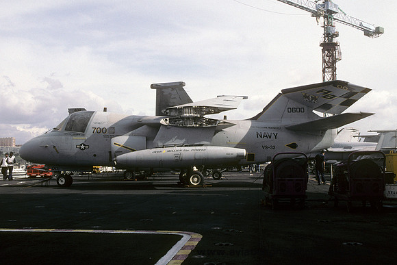 US Navy VS-32 Lockheed S-3B Viking 160600/AB-700 on board USS Theodore Roosevelt (2002)