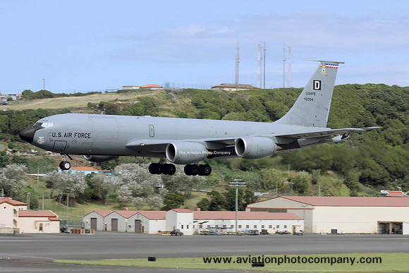 USAF 100 ARW 351 ARS Boeing KC-135R Stratotanker 61-0304 at Lajes (2012)