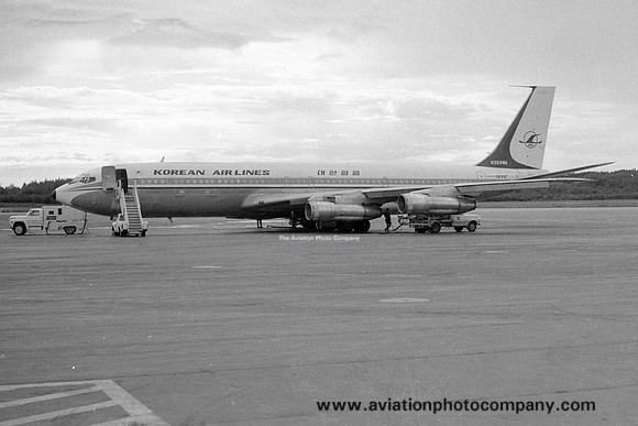 Korean Airlines (leased from World Airways) Boeing 707-373C N369WA (1972)
