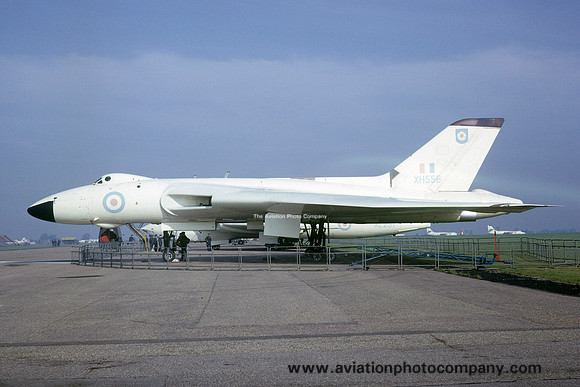 RAF 230 OCU Avro Vulcan B.2 XH556 (1963)