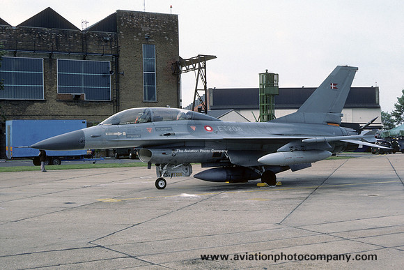 Danish Air Force Esk 727 GD F-16B Fighting Falcon ET-208 (1987)